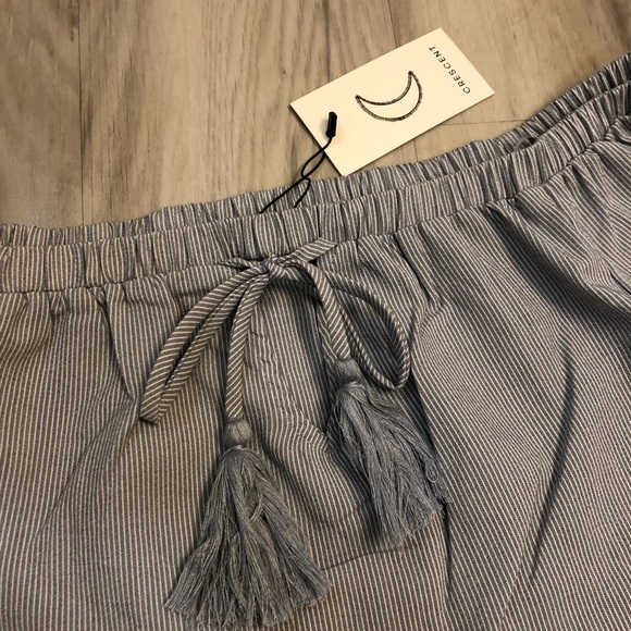 Lace Hem Off The Shoulder Top - Picture 8 of 8